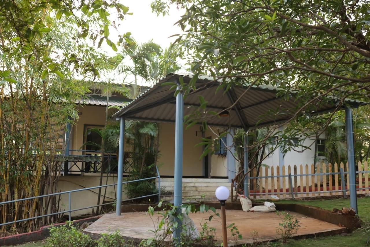 Nisarg Farm Mulshi Bed & Breakfast Dış mekan fotoğraf